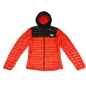 The North Face ThermoBall Eco Hoodie Jacket Men’s Small Red NF0A3Y3M